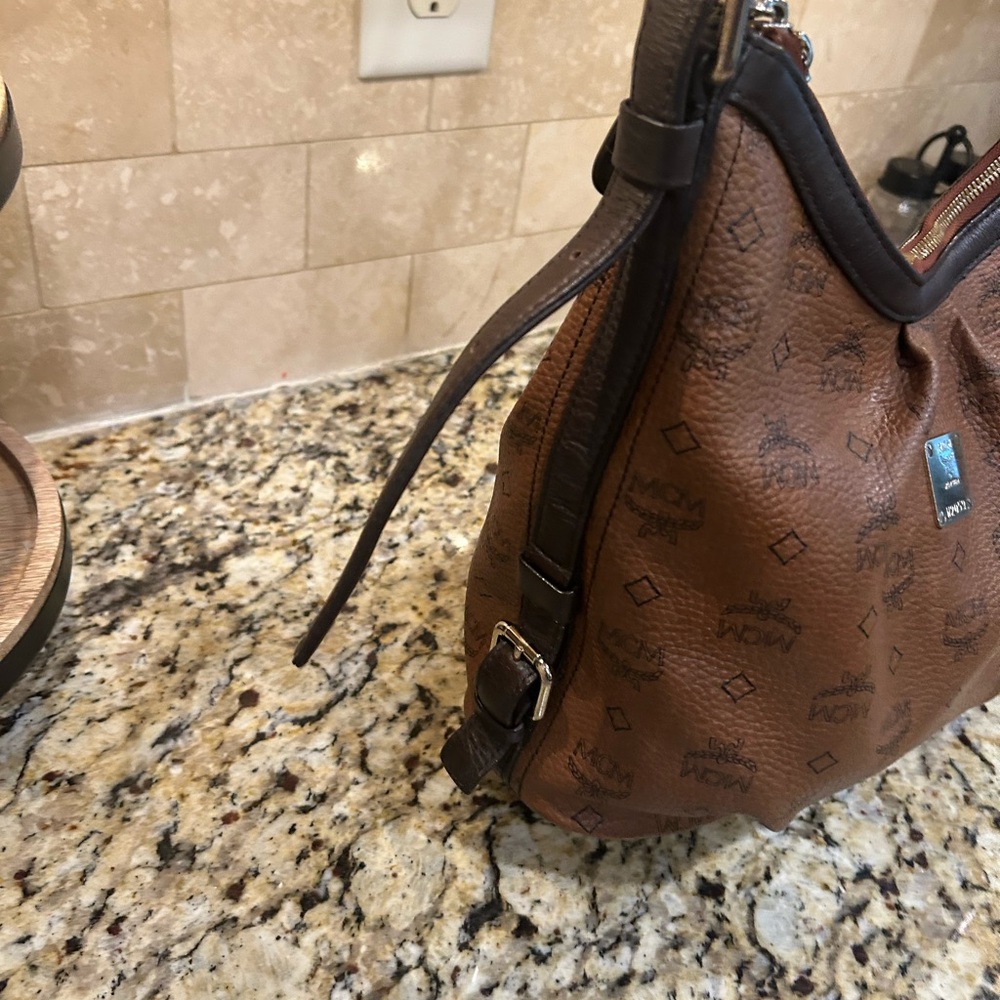 MCM Crossbody Medium Choco Brown Bag - Picture 6 of 13